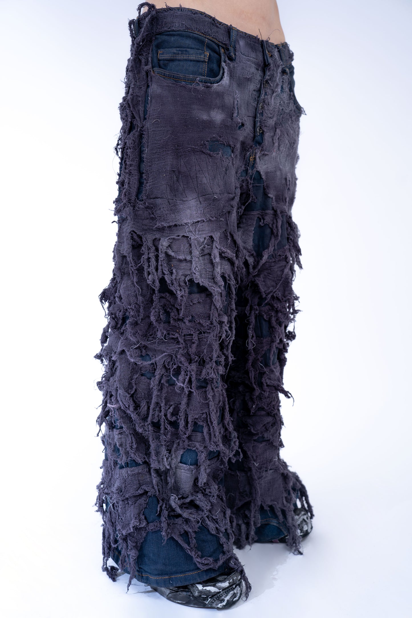 PHANTOM DENIM