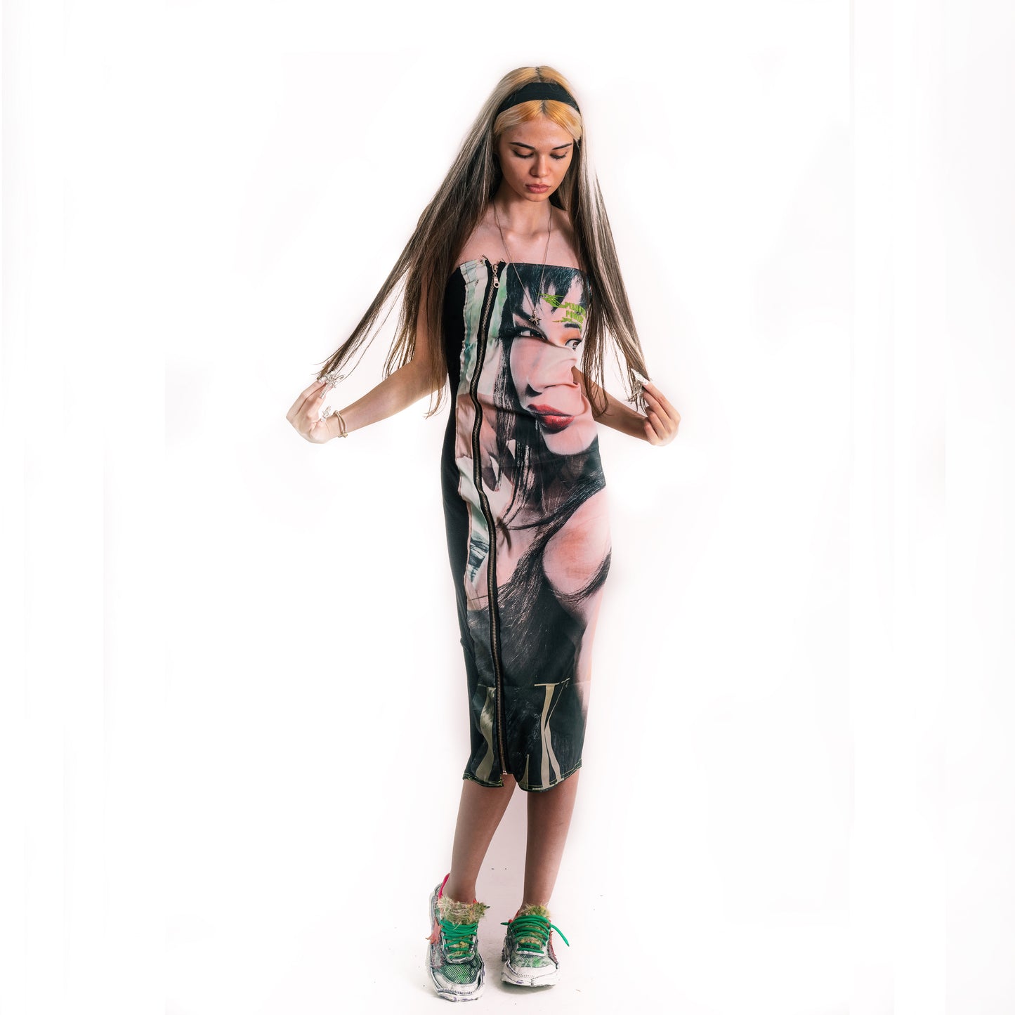 LOREALITY DRESS